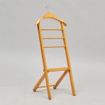 1012 3103 VALET STAND